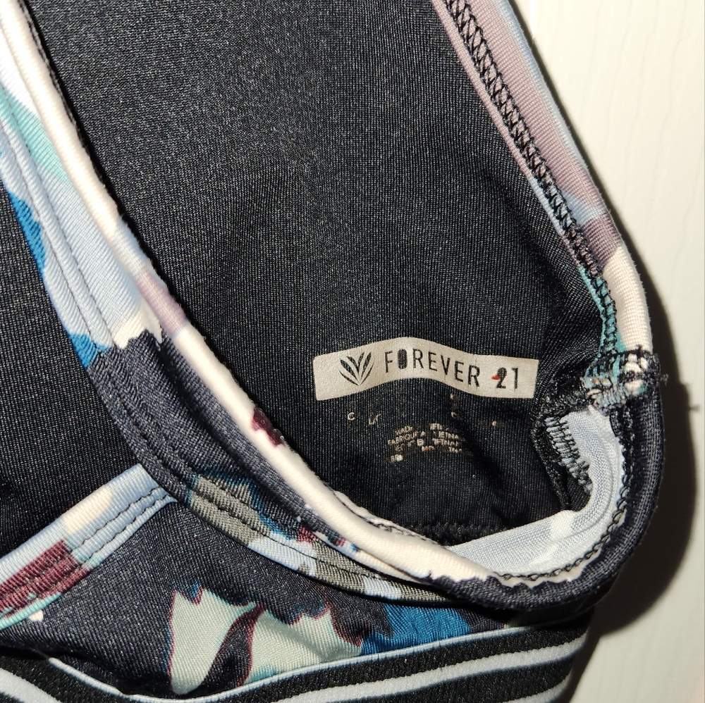 FINAL PRICE!! FOREVER 21 SPORTS BRA! 🌞 FINAL OFFER!! - Picture 8 of 8
